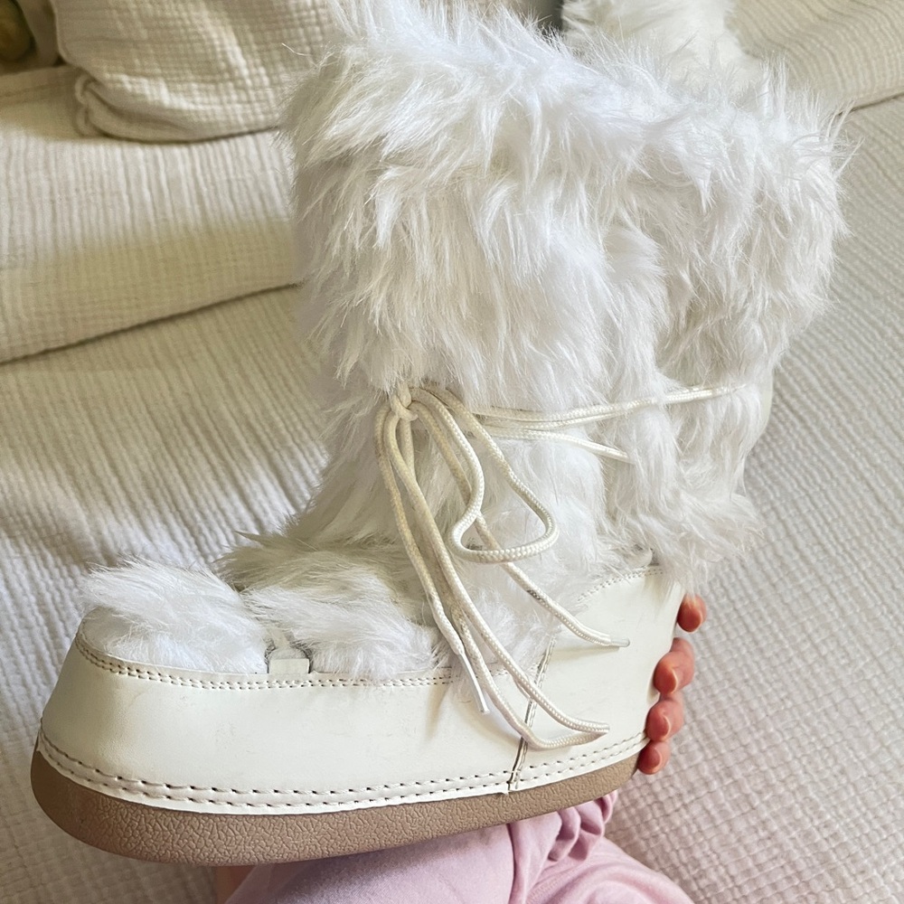 White Faux Fur Winter Boots